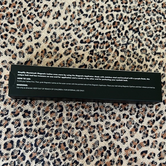 NWT MoxieLash Magnetic Applicator - Picture 3 of 4